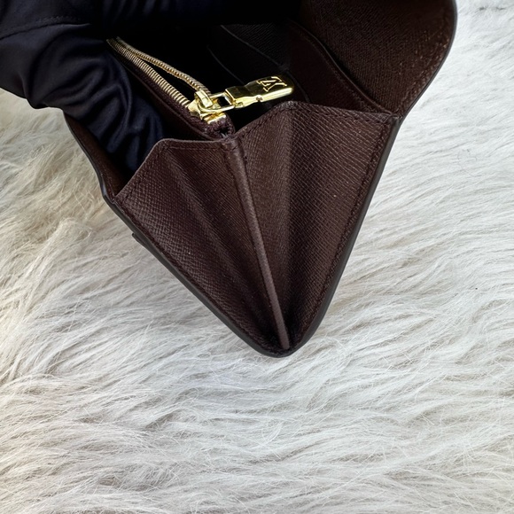 Discount Sale!!! 🌺🌺🌺Louis Vuitton Sarah Damier Long Wallet - Picture 15 of 16